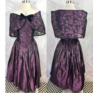 Vtg Loralie 80s Taffeta dress 10 Lace Southern Belle Prom Party Whimsigoth